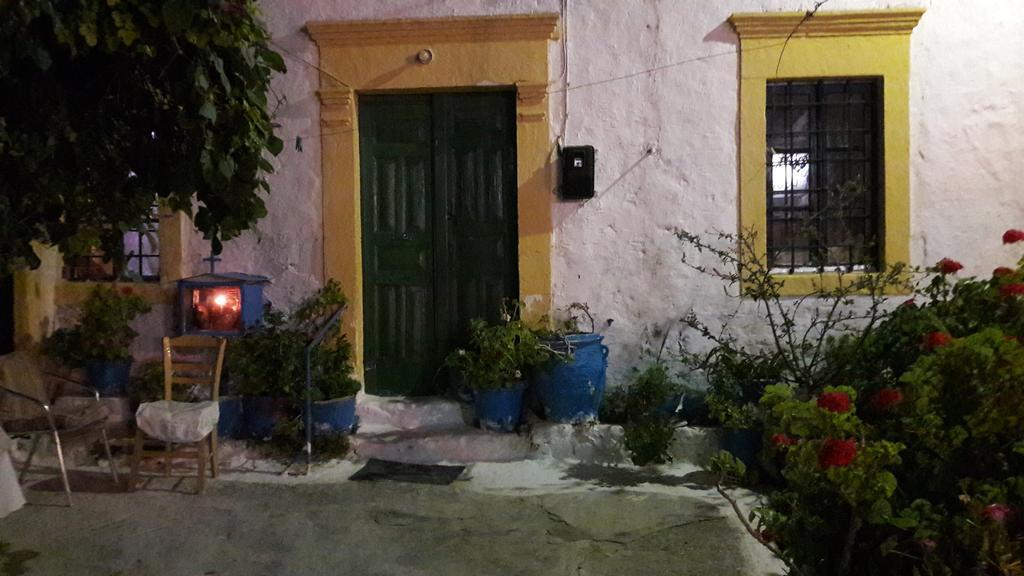 Orelia Cretan Deluxe Apartments Kamilárion Exterior foto